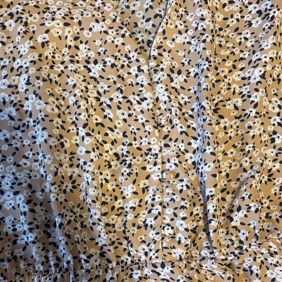 Sienna Sky Tan and Black Floral Blouse - Picture 4 of 4